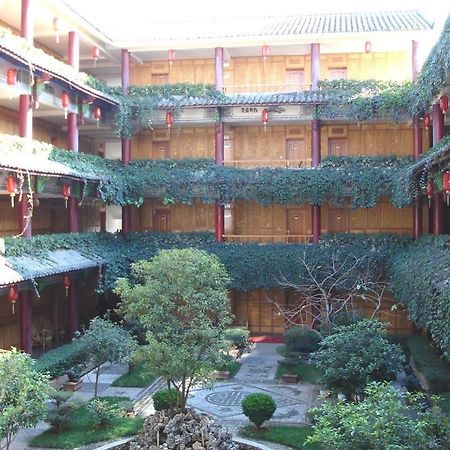 Golden Spring Hotel Lijiang Lijiang  Bagian luar foto
