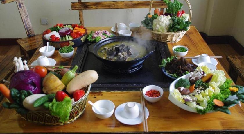 Golden Spring Hotel Lijiang Lijiang  Bagian luar foto