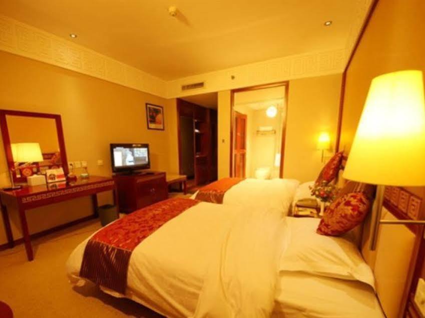 Golden Spring Hotel Lijiang Lijiang  Bagian luar foto